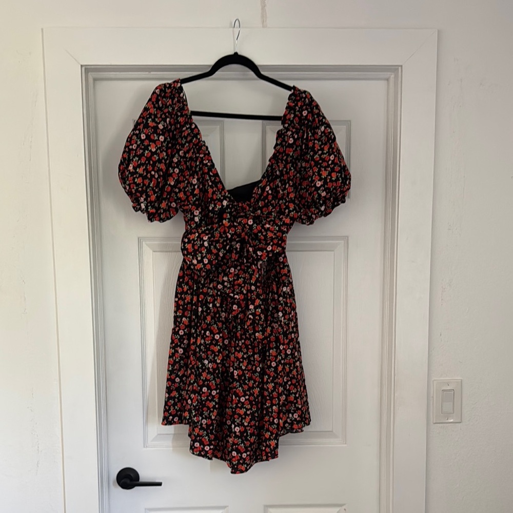 Floral Puff Sleeve Dress - Black and Red